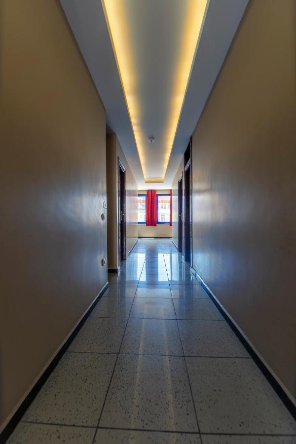 Otel Uemit Istanbul Eksteriør bilde